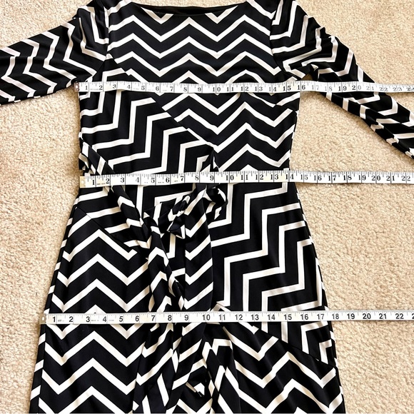 ANN TAYLOR Chevron Print Jersey Knit Side Tie Dress—SZ. XS - Picture 10 of 15